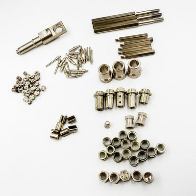 주문 제작된 놋쇠 스크루 / 놋쇠 CNC는 부분 0.01mm-0.05mm 허용한도를 돌렸습니다